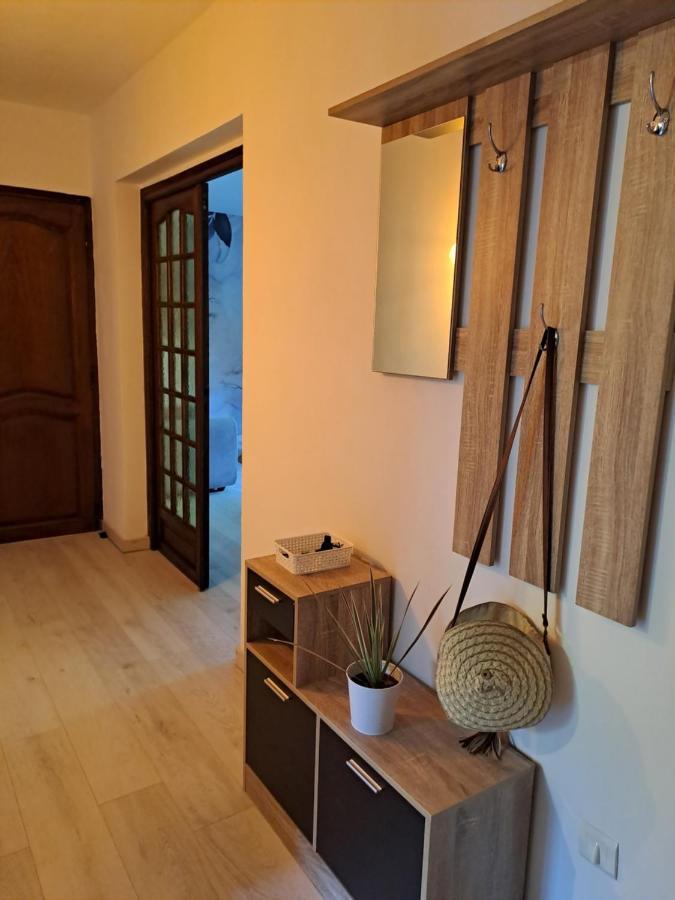 T2 A 2Min Du Centre +Parking Apartment LʼIsle-sur-la-Sorgue Екстериор снимка